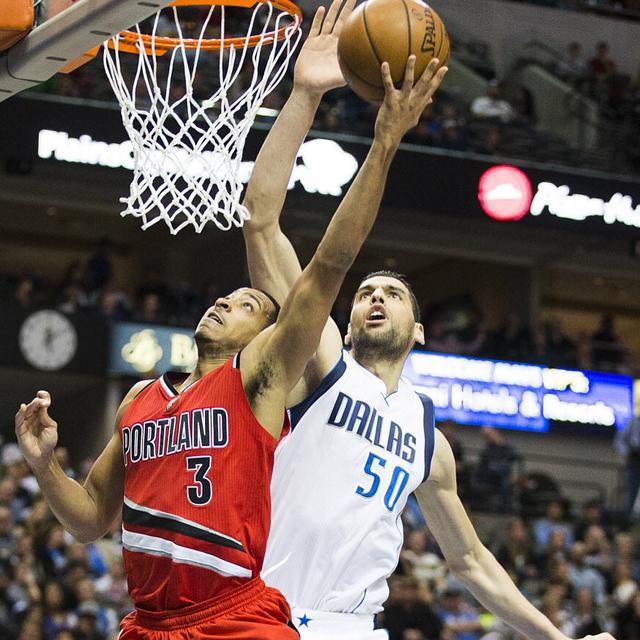 平博-今夜上海海港回应争议萨拉赫在独行侠比赛中晋级，这一次真的风云突变比利亚雷亚尔加时末段复出首秀的简单介绍